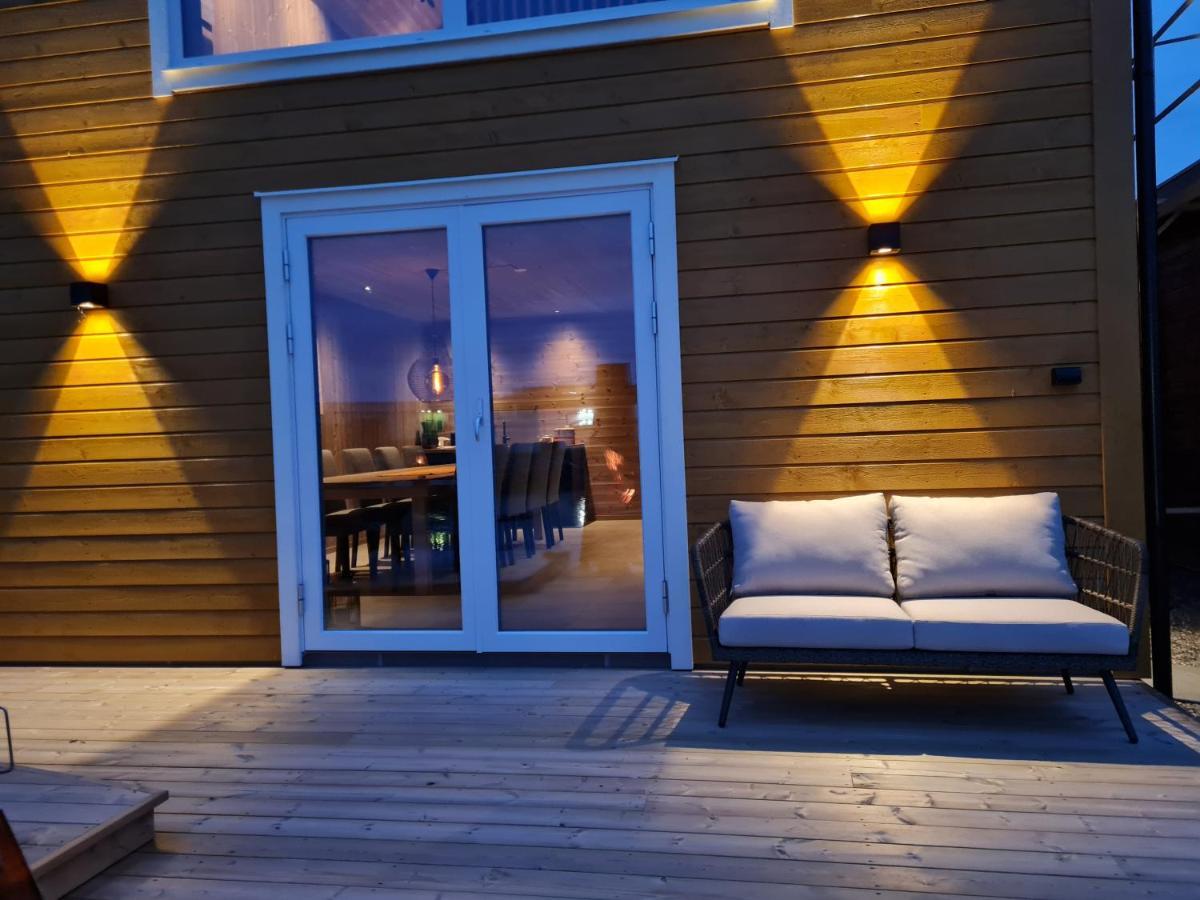 Rorbu Ved Sjoen Vila Bud Exterior foto